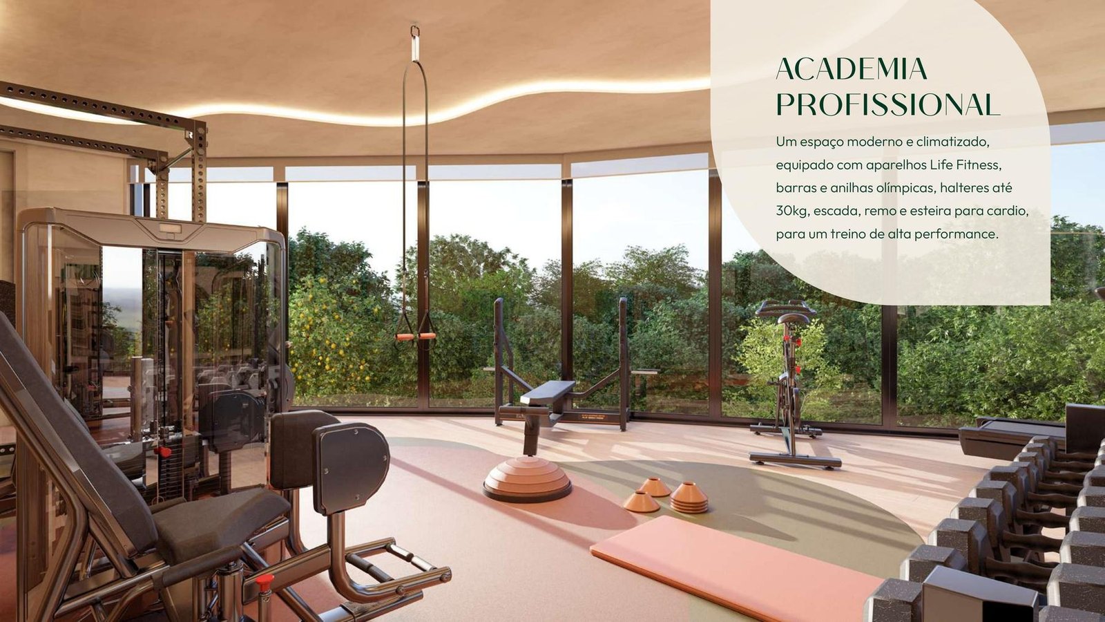 Academia profissional equipada com aparelhos Life Fitness no Aurora Garden